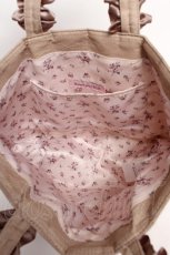 画像3: 【SALE】Maison de FLEUR / レースサテンフリルハンドルトートプチ F ベージュ Y-25-10-28-044-LO-BG-SZ-ZT501 (3)
