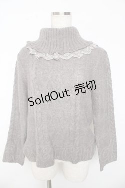 画像1: axes femme / ミニバラ&パールハイネックニット  グレー Y-25-11-01-036-AX-TO-SZ-ZY