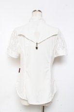 画像2: Ozz oneste / レース切替刺繍入りパフスリーブトップス  白 Y-25-11-05-099-OO-TO-SZ-OS (2)