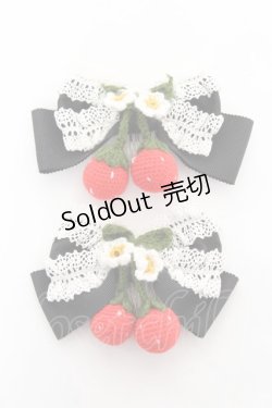 画像1: BABY,THE STARS SHINE BRIGHT / いちごとレースのリボンコーム  黒 Y-25-11-05-018-BA-AC-SZ-ZY