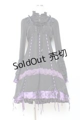 Ozz oneste / 姫袖裾プリーツサテンリボンワンピース  黒×紫 Y-25-11-05-133-OO-OP-SZ-ZY