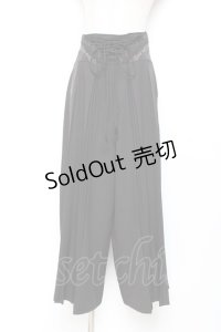 Rozen Kavalier / プリーツ袴ワイドパンツ  黒 Y-25-11-05-151-OO-PA-SZ-ZY
