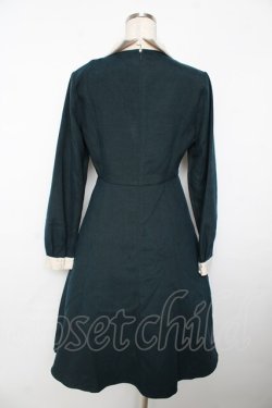 画像2: F i.n.t / クレリックヨーク切替ワンピース F グリーン Y-25-11-06-134-CA-OP-SZ-ZY