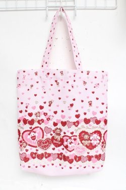 画像2: BABY,THE STARS SHINE BRIGHT / くみゃちゃんのSweet Baby Love Heart柄トートバッグ  ピンク Y-25-11-09-038-BA-BG-SZ-ZY