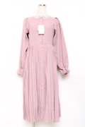 m petit by misako / レース襟プリーツワンピース  ピンク Y-25-11-09-095-LO-OP-SZ-ZY