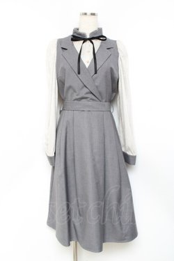 画像1: axes femme POETIQUE / ベストレイヤードシャツ風ワンピース  グレー Y-25-11-09-102-AX-OP-SZ-ZY