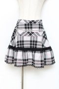 MILK / クチュールチェックスカート  ブラック×グレーチェック Y-25-11-09-128-ML-SK-SZ-ZY