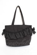 axes femme / A4フリルトートバッグ  黒 Y-25-11-15-045-AX-BG-SZ-ZY