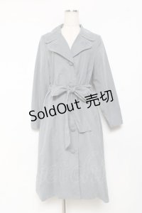 an another angelus / 薔薇刺繍ピーチスキンコート  ブルー Y-25-11-15-108-CA-CO-SZ-ZY