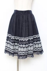 axes femme / レースプリントスカート  紺 Y-25-11-15-127-AX-SK-SZ-ZY