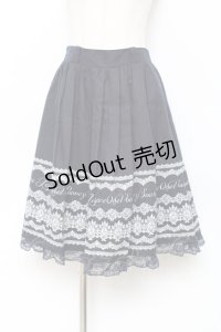 axes femme / レースプリントスカート  紺 Y-25-11-15-127-AX-SK-SZ-ZY