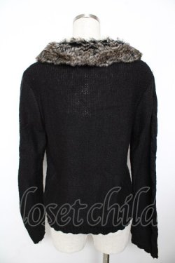 画像2: axes femme / ファー襟付きケーブルニットカーディガン  黒 Y-25-11-21-036-AX-TO-AS-ZY