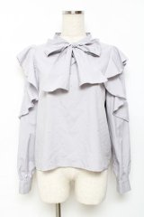 evelyn / ラインストーンリボンブラウス  グレー Y-25-11-22-094-LO-BL-SZ-ZY