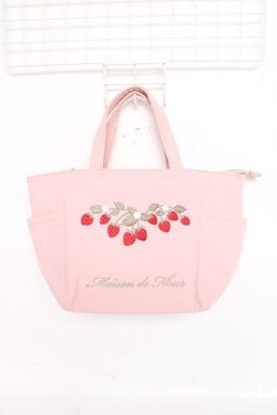 画像1: Maison de FLEUR / いちご刺繍サイドポケットトートバッグ  ピンク Y-25-11-22-017-LO-BG-SZ-ZY