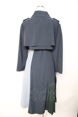 画像2: red yazel / ケープ付きバイカラーワンピース  紺 Y-25-11-22-205-LO-OP-SZ-ZY