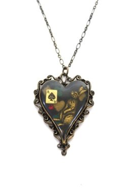 画像1: PUTUMAYO / トランプうさぎネックレス  アンティークゴールド Y-25-11-22-003-PT-AC-SZ-ZY