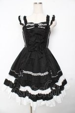 画像1: Angelic Pretty / Sweetフリルジャンパースカート  黒×白 Y-25-11-24-094-AP-OP-SZ-ZS (1)