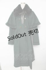 axes femme POETIQUE / ファー襟付きケープロングコート  グリーン Y-25-11-24-098-AX-CO-AS-ZY