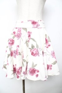 mille fille closet by LODISPOTTO / ロイヤルビッグローズスカート M アイボリー Y-25-11-24-122-LO-SK-SZ-ZY