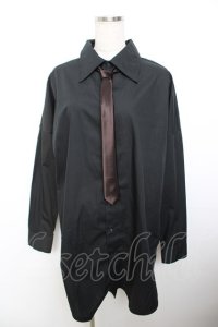 Deorart / ネクタイ付き燕尾ロングシャツ L 黒 Y-25-11-26-135-PU-BL-SZ-ZY