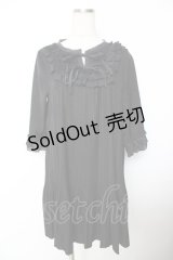 axes femme POETIQUE / ヨークレース使いプリーツワンピース  黒 Y-25-11-26-156-AX-OP-SZ-ZY