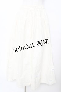 PINK HOUSE / 裾ワッペンスカート  生成り Y-25-11-26-171-LO-SK-SZ-ZY