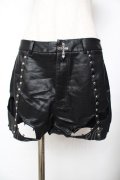 DARK IN LOVE / レザーショートパンツ  黒 Y-25-11-26-194-PU-PA-SZ-ZY