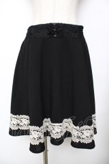 axes femme / スカラップレースフレアスカート  黒 Y-25-11-26-196-AX-SK-SZ-ZY