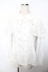 axes femme kawaii / レースケープブラウス M 白 Y-25-11-30-054-AX-BL-SZ-ZY