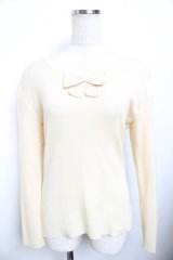 WONDERFUL WORLD / リボン付きニット F 生成り Y-25-11-30-120-LO-TO-SZ-ZY