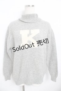 KANEKO ISAO / ロゴハイネックニット F グレー Y-25-11-30-133-EL-TO-SZ-ZY