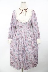 axes femme / ラヴィアンローズ柄ワンピース F ピンク Y-25-11-30-197-AX-OP-SZ-ZI