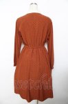 画像2: F i.n.t / 小紋柄ダブル釦ワンピース F ダークオレンジ Y-25-11-30-203-CA-OP-SZ-ZI (2)