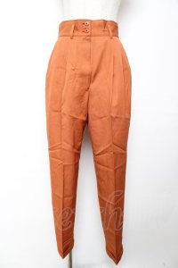 INGEBORG / タック入りテーパードパンツ  オレンジ Y-25-12-01-090-LO-PA-SZ-ZY