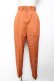 画像1: INGEBORG / タック入りテーパードパンツ  オレンジ Y-25-12-01-090-LO-PA-SZ-ZY (1)