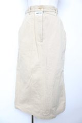 INGEBORG / 後ろプリーツスカート  ベージュ Y-25-12-01-096-LO-SK-SZ-ZY