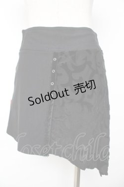 画像2: Ozz On / 龍刺繍アシメスカート  黒 Y-25-12-01-129-OO-SK-SZ-ZY