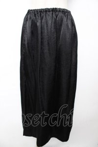 powder / しわ加工サテンスカート F 黒 Y-25-12-01-140-LO-SK-SZ-ZY