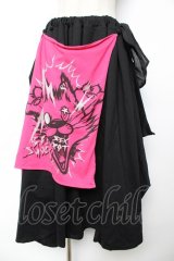 SEX POT ReVeNGe / フラップ付きロングスカート  黒×ピンク Y-25-12-01-147-SP-SK-SZ-ZY