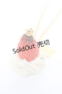 Q-pot. / Fresh Strawberry ネックレス   Y-25-12-04-001-QP-AC-SZ-ZY