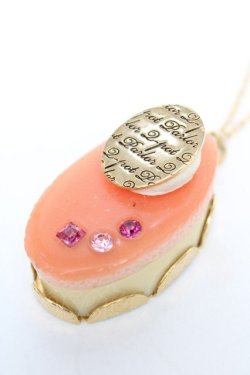画像1: Q-pot. / Petit Strawberry Cream Cake ネックレス  ストロベリー Y-25-12-04-004-QP-AC-SZ-ZY