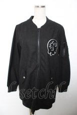 画像1: HELL CAT PUNKS / ワッペ付きロングブルゾン F ブラック Y-25-12-04-103-PU-JA-SZ-ZT545 (1)