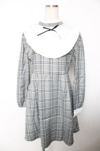 E hyphen world gallery / ラウンドヨークワンピース M ブラック Y-25-12-04-136-LO-OP-SZ-ZY