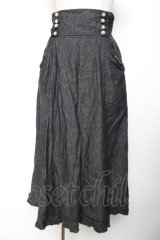 axes femme / パール釦デザインデニムスカート F 黒 Y-25-12-04-146-AX-SK-SZ-ZY