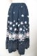 画像2: axes femme / パネル花柄フレアスカート M 紺 Y-25-12-04-148-AX-SK-SZ-ZY (2)