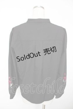 画像2: axes femme / 袖刺繍×ヨークレースブラウス F 黒 Y-25-12-05-064-AX-BL-SZ-ZS