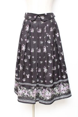 画像1: axes femme / すみれ柄サス付スカート M 黒 Y-25-12-05-152-AX-SK-SZ-ZY
