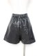 画像2: Fickle Bebe / フェイクレザーショートパンツ  黒 Y-25-12-05-166-0-PA-SZ-ZY (2)