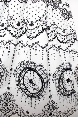 画像4: ALICE and the PIRATES / 夢喰いバクの空中散歩ジャンパースカート  オフ白×黒 Y-25-12-08-129-PA-OP-SZ-ZY