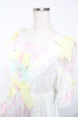 画像3: BABY, THE STARS SHINE BRIGHT / はるちゃんの花舞うEternal Gardenワンピース  ホワイト Y-25-12-08-141-BA-OP-SZ-ZY (3)